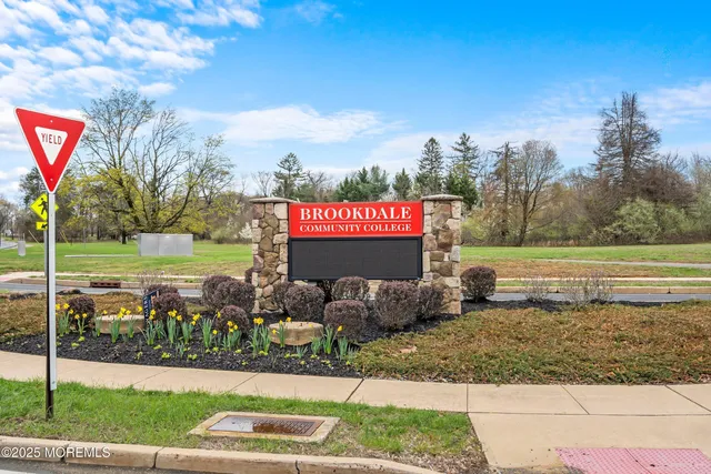 $1,195,000 | 110 Whispering Pines Drive, Lincroft, NJ 07738