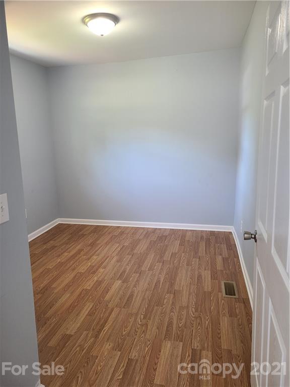 32 Ridge Street Marion, NC 28752 - Photo 16 of 37 Gallery Image 16