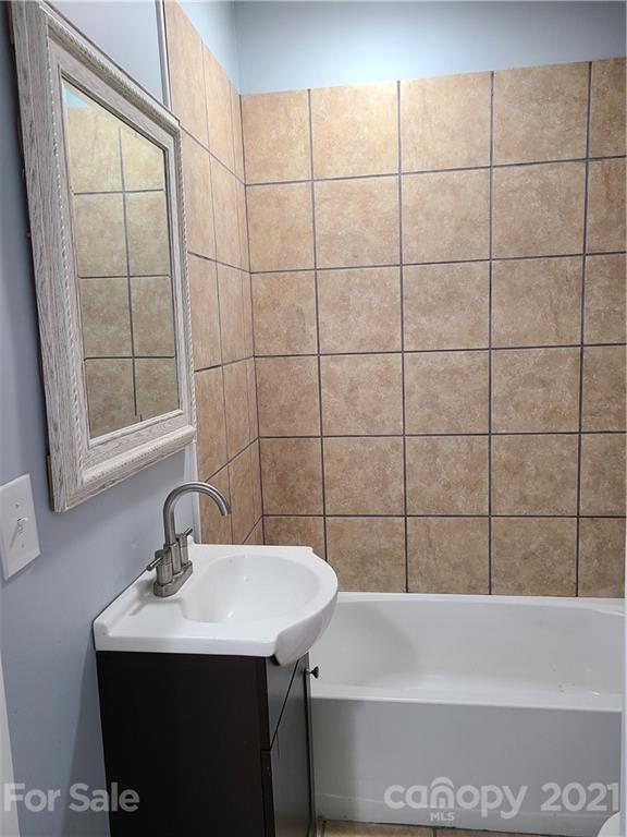 32 Ridge Street Marion, NC 28752 - Photo 18 of 37 Gallery Image 18