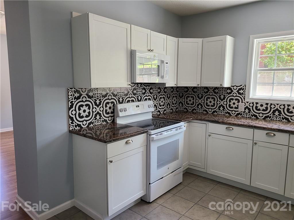 32 Ridge Street Marion, NC 28752 - Photo 20 of 37 Gallery Image 20