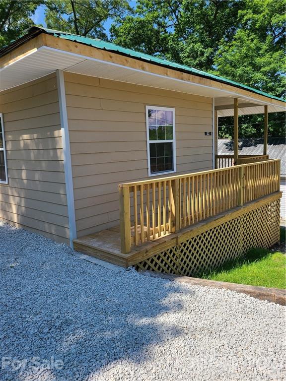 32 Ridge Street Marion, NC 28752 - Photo 3 of 37 Gallery Image 3