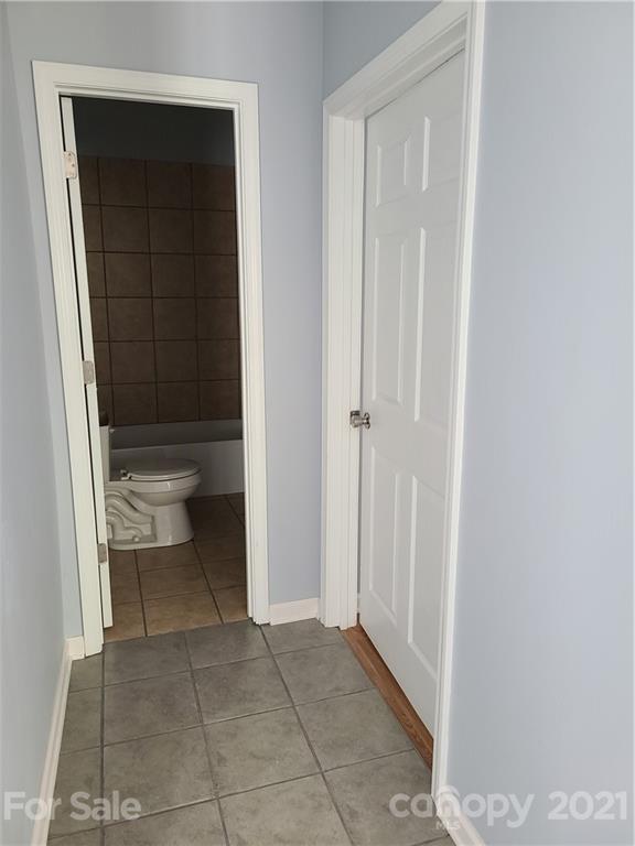 32 Ridge Street Marion, NC 28752 - Photo 28 of 37 Gallery Image 28