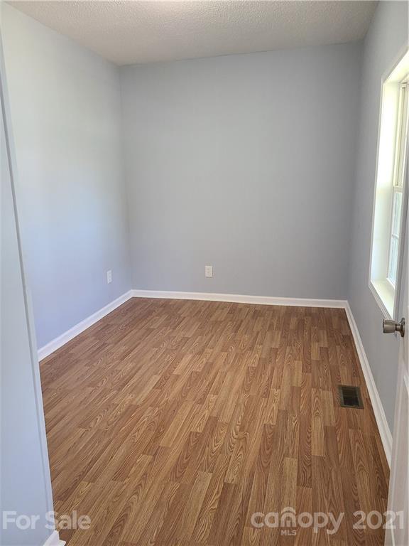 32 Ridge Street Marion, NC 28752 - Photo 32 of 37 Gallery Image 32