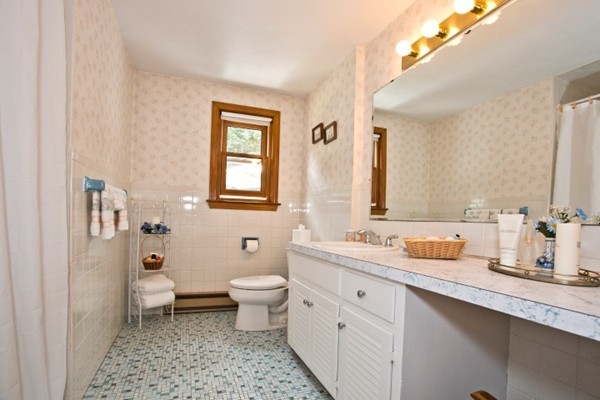 22 Rustic Lane Reading, MA 01867 - Photo 11 of 30 Gallery Image 11