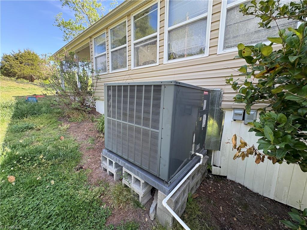 4738 Peace Road Trinity, NC 27370 - Photo 20 of 27