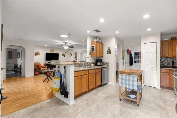$264,900 | 8090 South W 81st Loop, Ocala, FL 34476