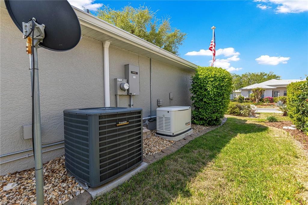 8090 South W 81st Loop Ocala, FL 34476 - Photo 8 of 37