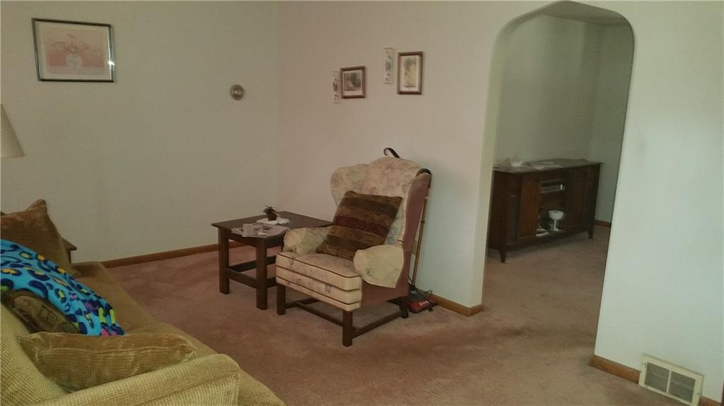 5316 Blossom Road Baldwin, PA 15236 - Photo 5 of 25 Gallery Image 5