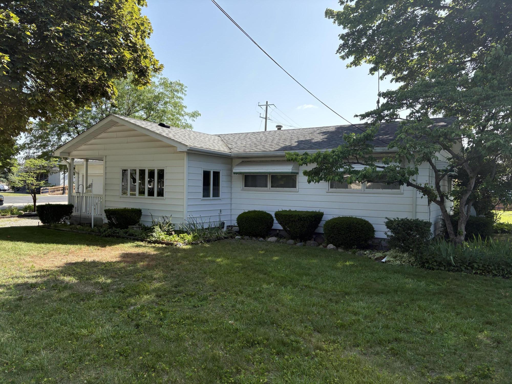 374 Dunham Street Dundee, MI 48131 - Photo 1 of 2 IMG_3741