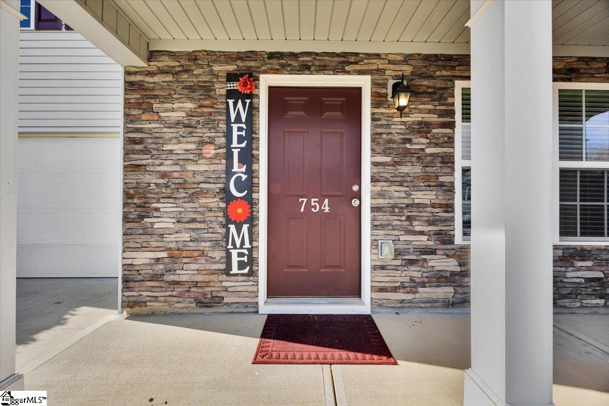 754 Markham Circle Moore, SC 29369 - Photo 3 of 38
