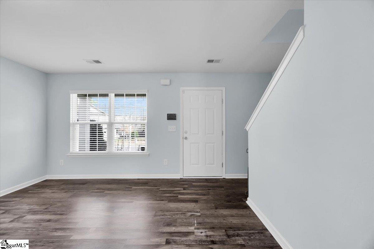 754 Markham Circle Moore, SC 29369 - Photo 5 of 38