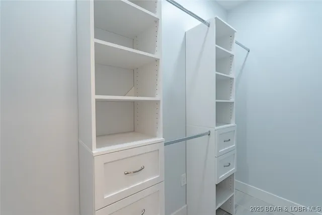 $1,299,000 | 289 Adrian Lane, Climax Springs, MO 65324