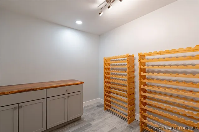 $1,299,000 | 289 Adrian Lane, Climax Springs, MO 65324