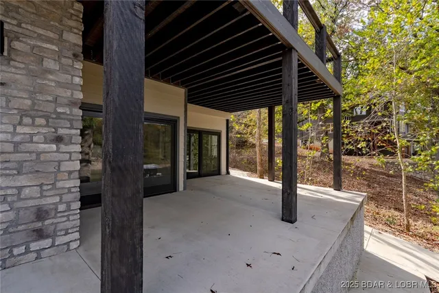 $1,299,000 | 289 Adrian Lane, Climax Springs, MO 65324