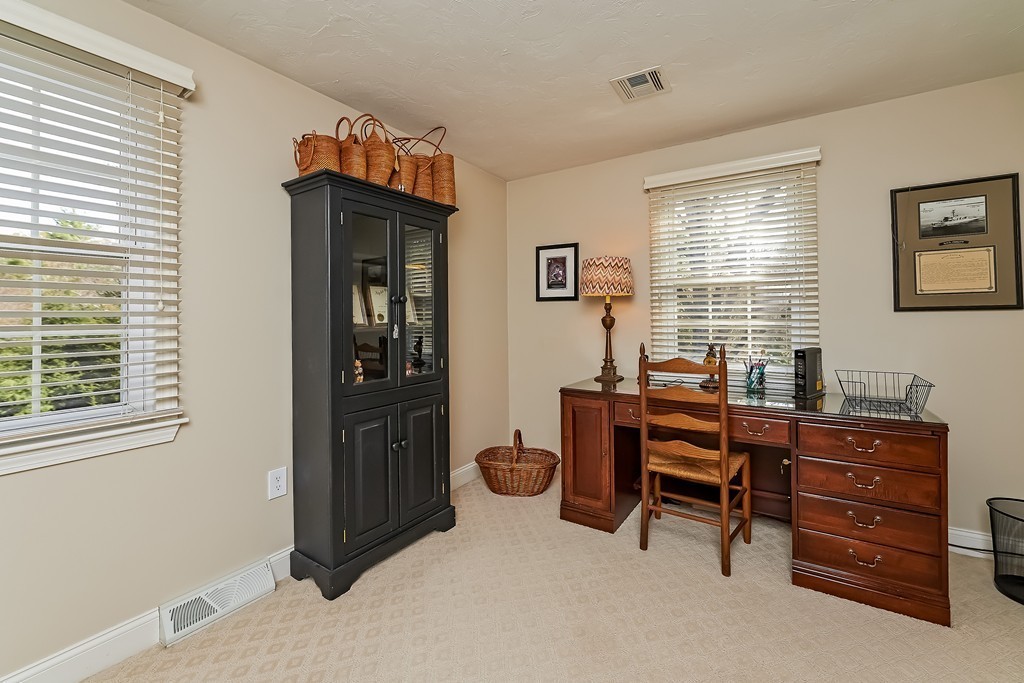 18 Anthony Road Hopedale, MA 01747 - Photo 17 of 30 Gallery Image 17