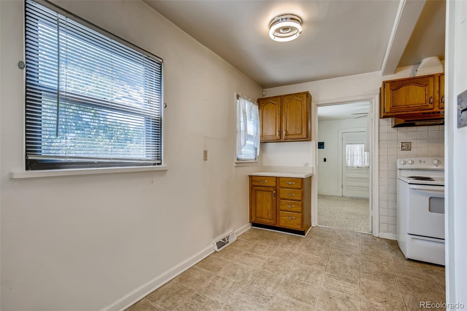 1075 Irving Street Denver, CO 80204 - Photo 12 of 28