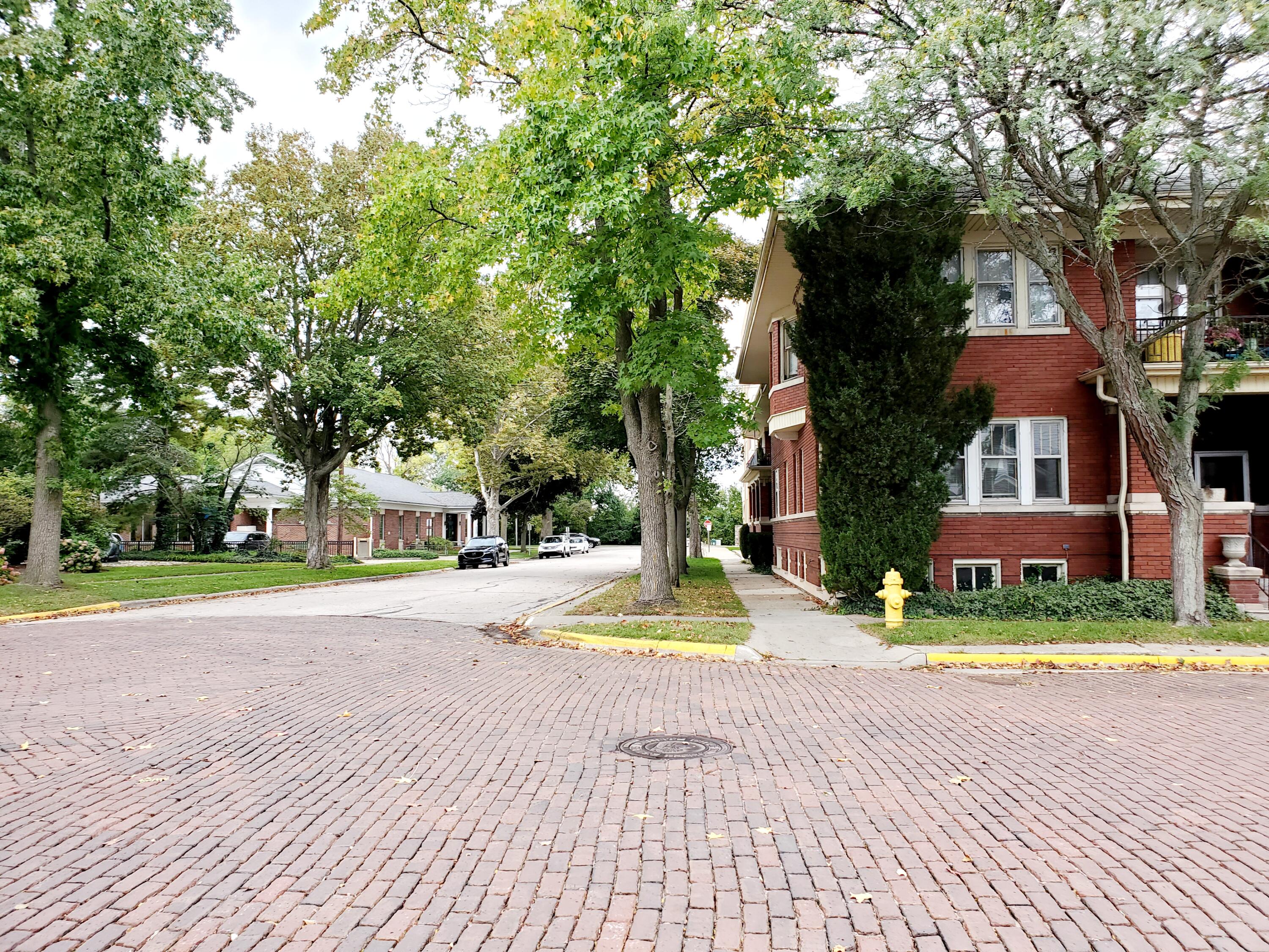 520 South State Street, Unit C St. Joseph, MI 49085 - Photo 3 of 10 3