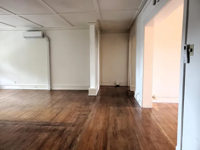 $1,500 | 520 South State Street, Unit C, St. Joseph, MI 49085