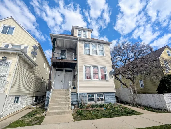 $350,000 | 7548 West 61st Street, Summit, IL 60501