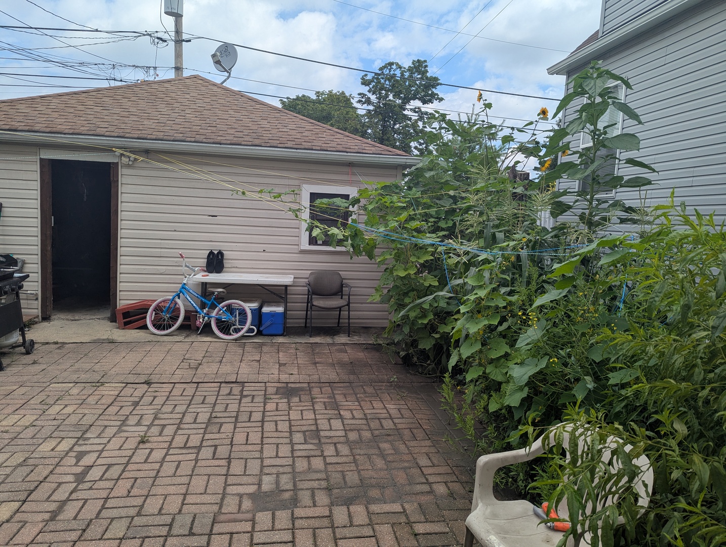 7548 West 61st Street Summit, IL 60501 - Photo 18 of 20 a view of a house with a patio