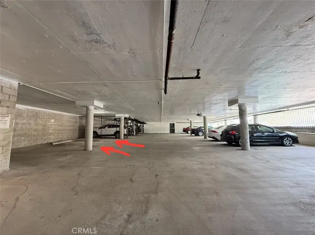 $778,000 | 3884 Fredonia Drive, Unit F, Los Angeles, CA 90068