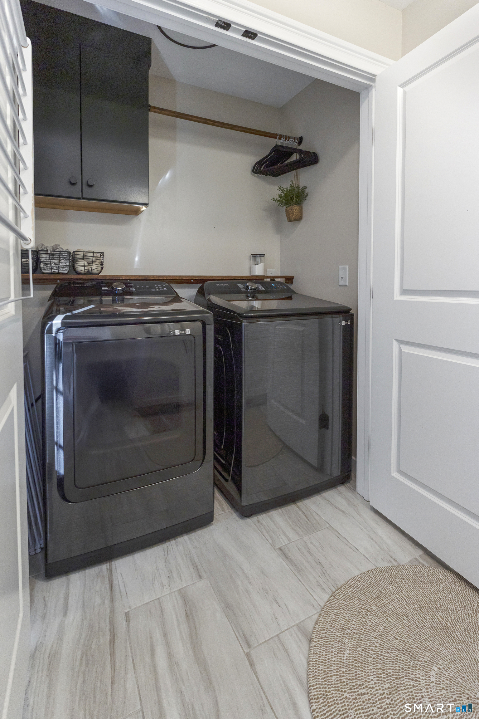 29 Beecher Road Brooklyn, CT 06234 - Photo 21 of 40 a utility room with a washer and dryer