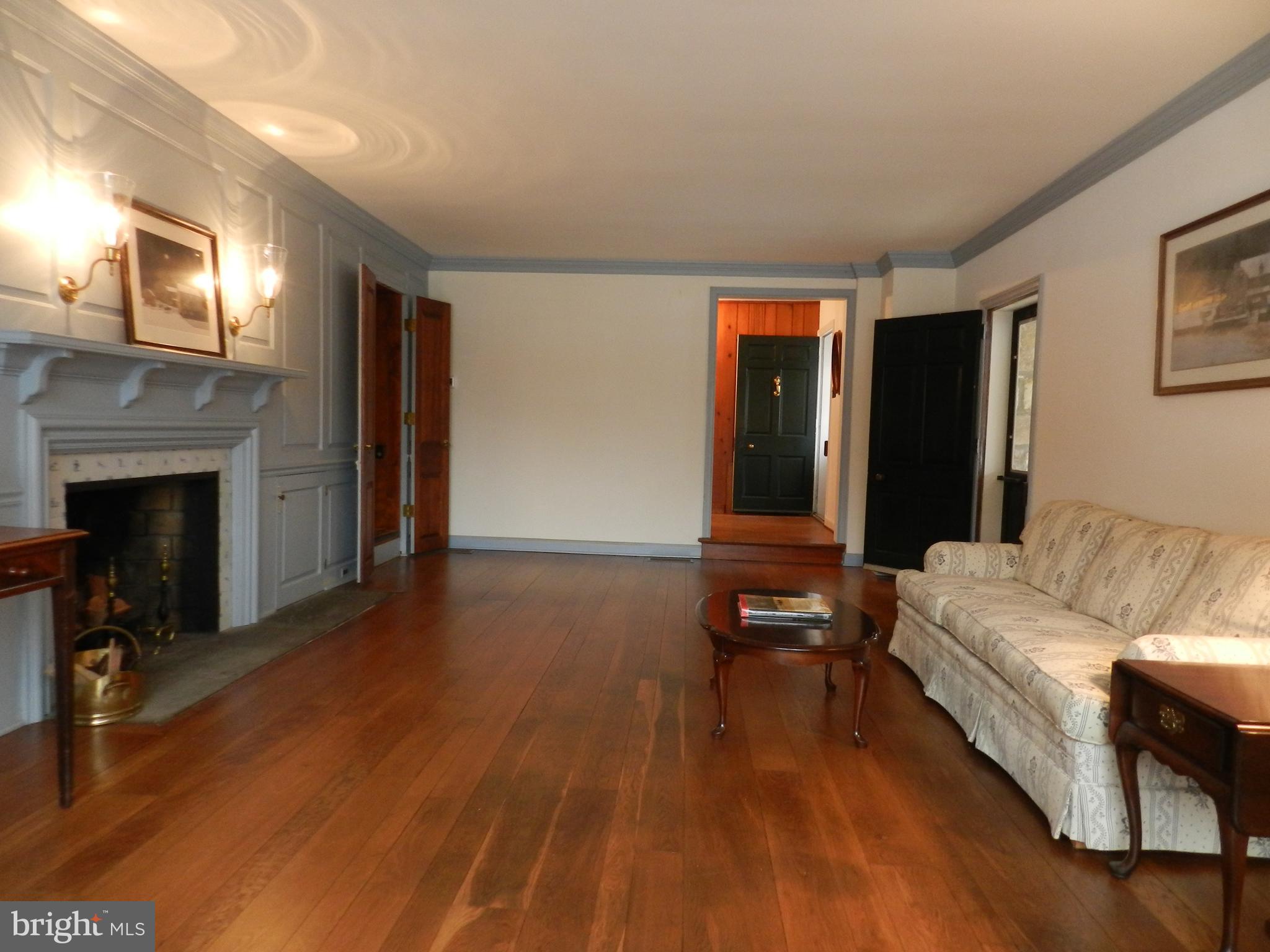 41 Boot Road Newtown Square, PA 19073 - Photo 23 of 84 LR to Foyer & dbl. doors to Kitchen