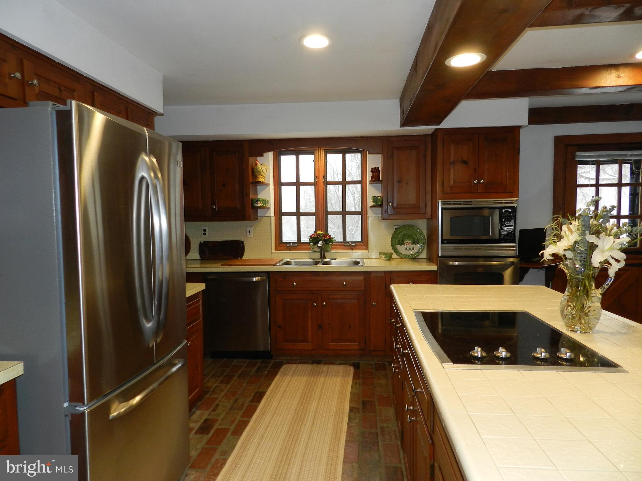 41 Boot Road Newtown Square, PA 19073 - Photo 30 of 84 Stainless steel appliances in KIT