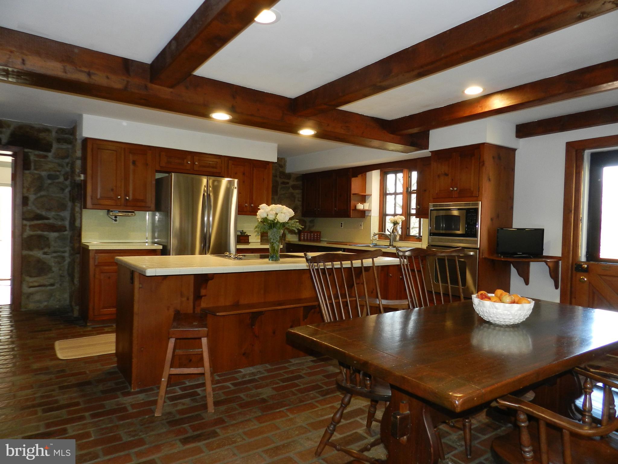 41 Boot Road Newtown Square, PA 19073 - Photo 31 of 84 Spacious Country Kitchen