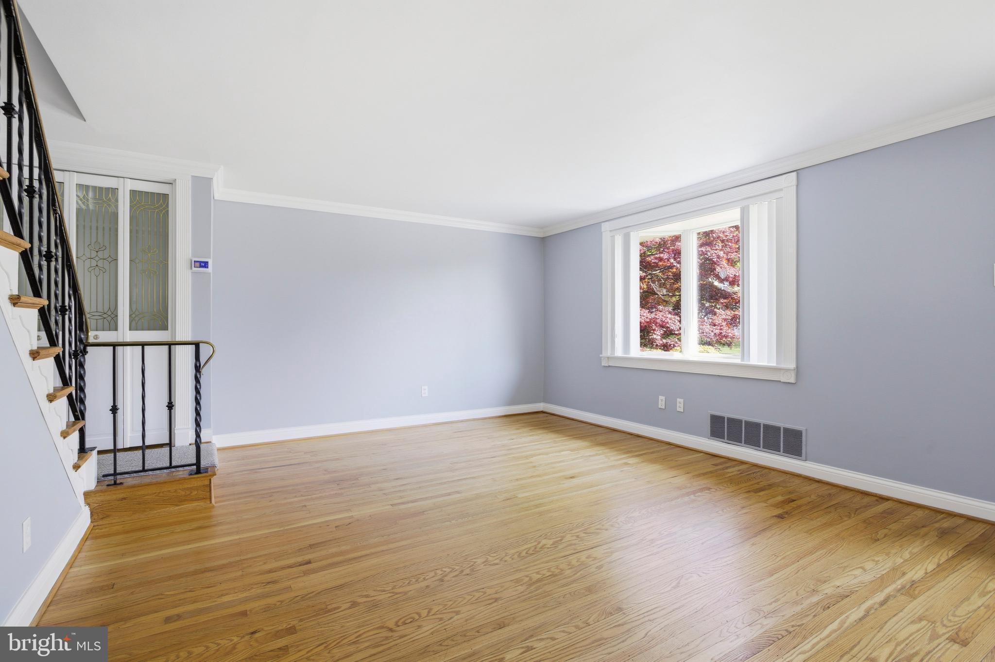418 Colonial Park Drive Springfield, PA 19064 - Photo 6 of 37