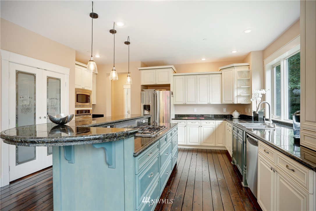 19420 Southeast 174th Street Renton, WA 98058 - Photo 10 of 25 Gallery Image 10