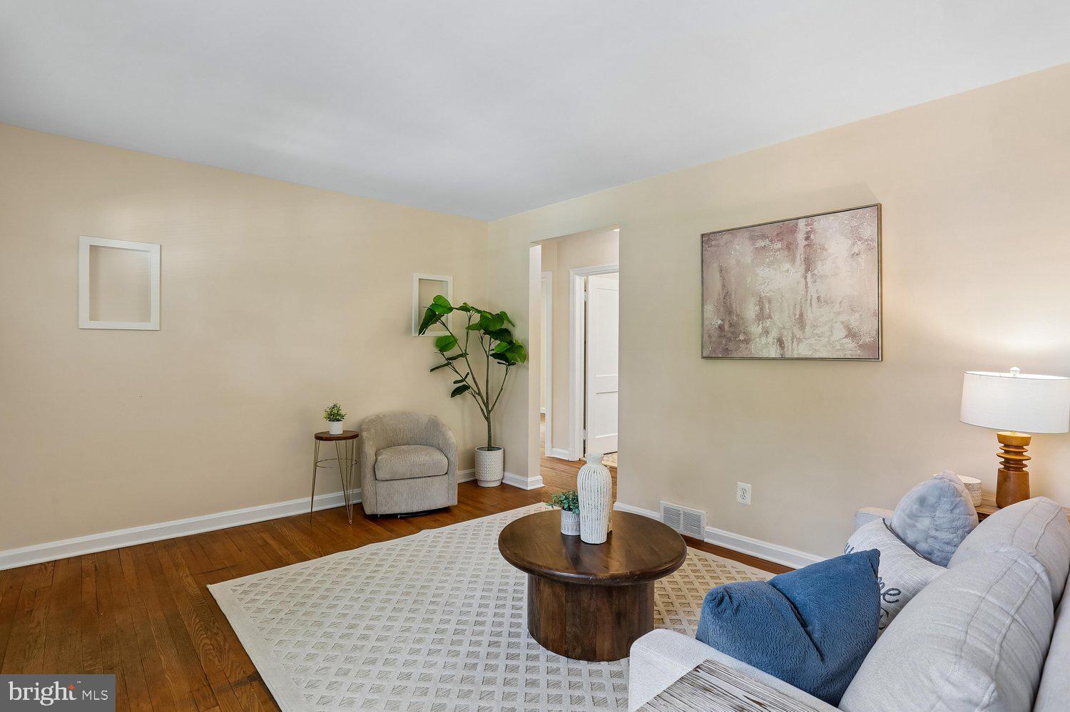 3505 Murdock Road Kensington, MD 20895 - Photo 7 of 34 Living Room