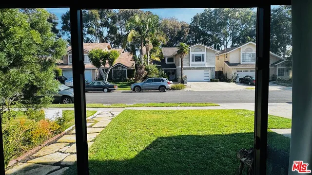 $6,675 | 6479 Bradley Place, Los Angeles, CA 90056