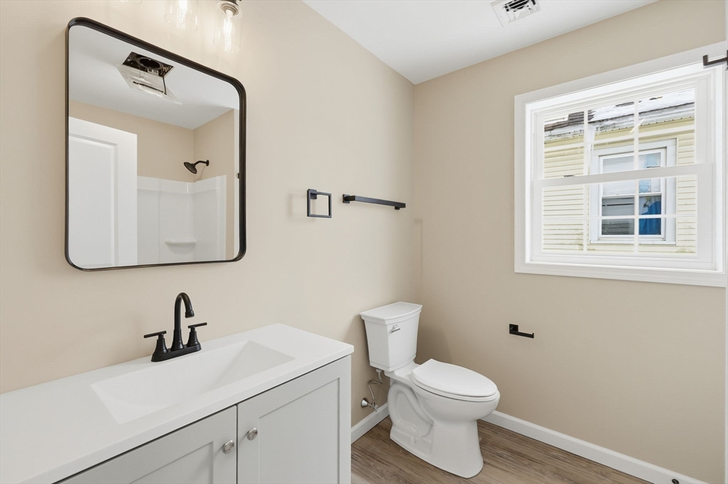 43-45 Leyfred Terrace Springfield, MA 01108 - Photo 16 of 35