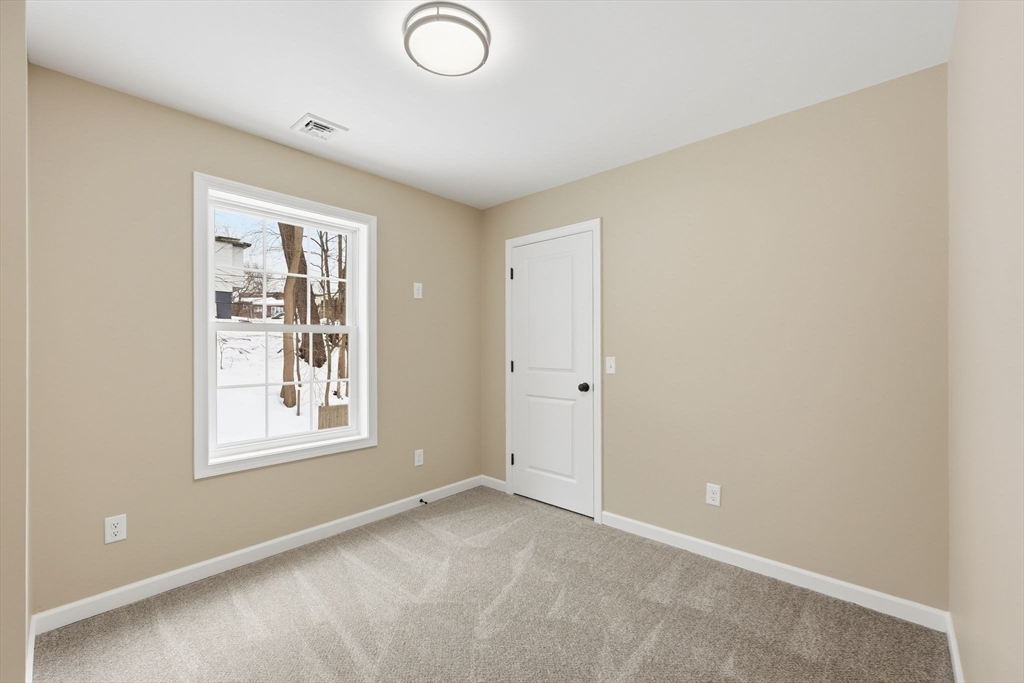 43-45 Leyfred Terrace Springfield, MA 01108 - Photo 17 of 35