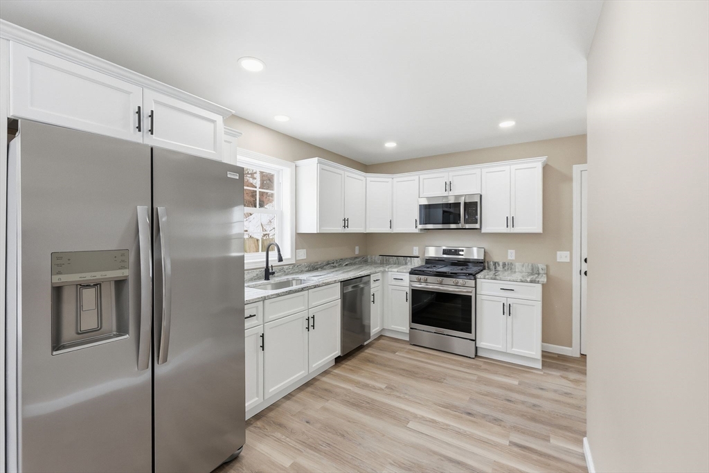 43-45 Leyfred Terrace Springfield, MA 01108 - Photo 20 of 35