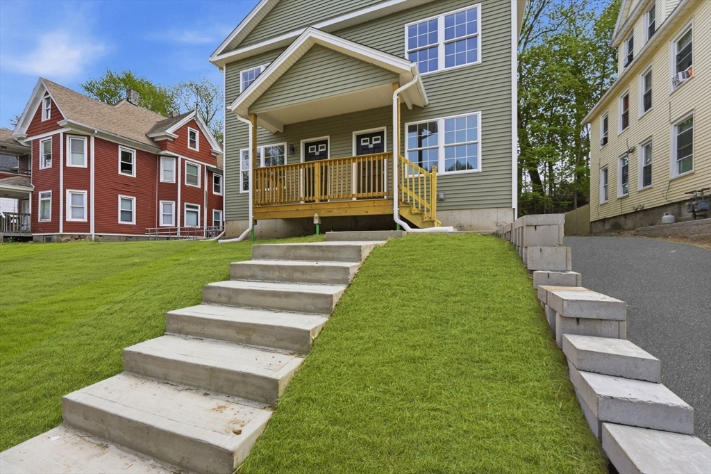 43-45 Leyfred Terrace Springfield, MA 01108 - Photo 2 of 35