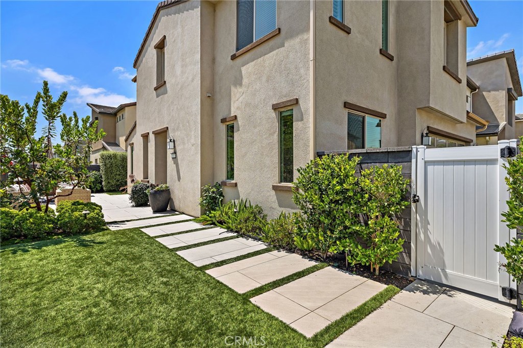 3372 Ivy Way Rancho Mission Viejo, CA 92694 - Photo 17 of 36 3372 Ivy Way Backyard
