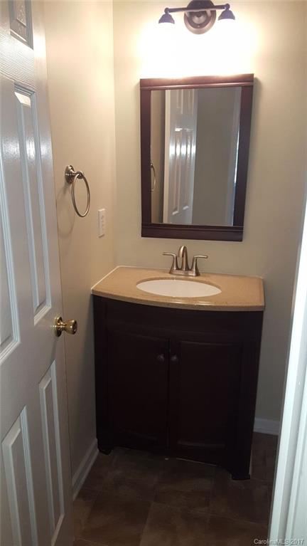 11006 Palestrina Road Charlotte, NC 28215 - Photo 13 of 23 Gallery Image 13