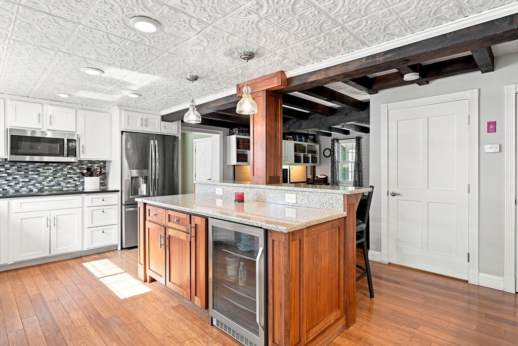 61 Breakneck Road Sturbridge, MA 01566 - Photo 15 of 42 Gallery Image 15