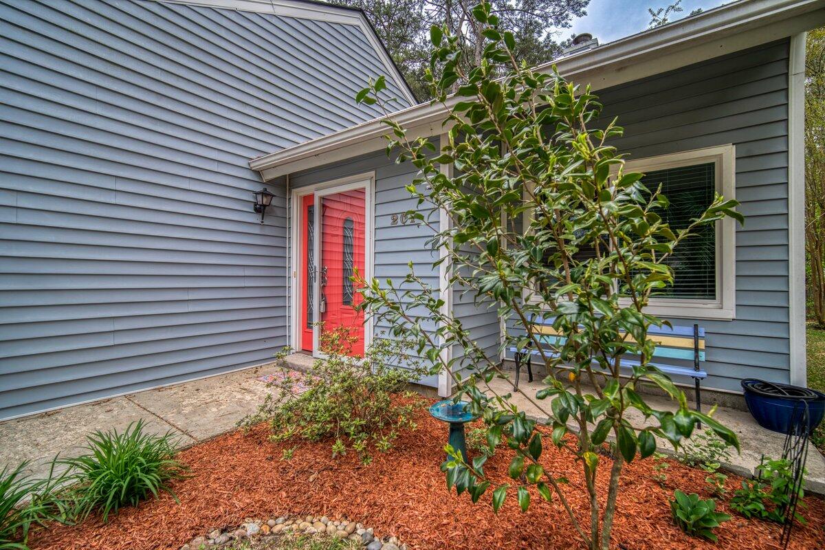201 Pebble Creek Road Summerville, SC 29486 - Photo 4 of 25 201 Pebble Creek-51
