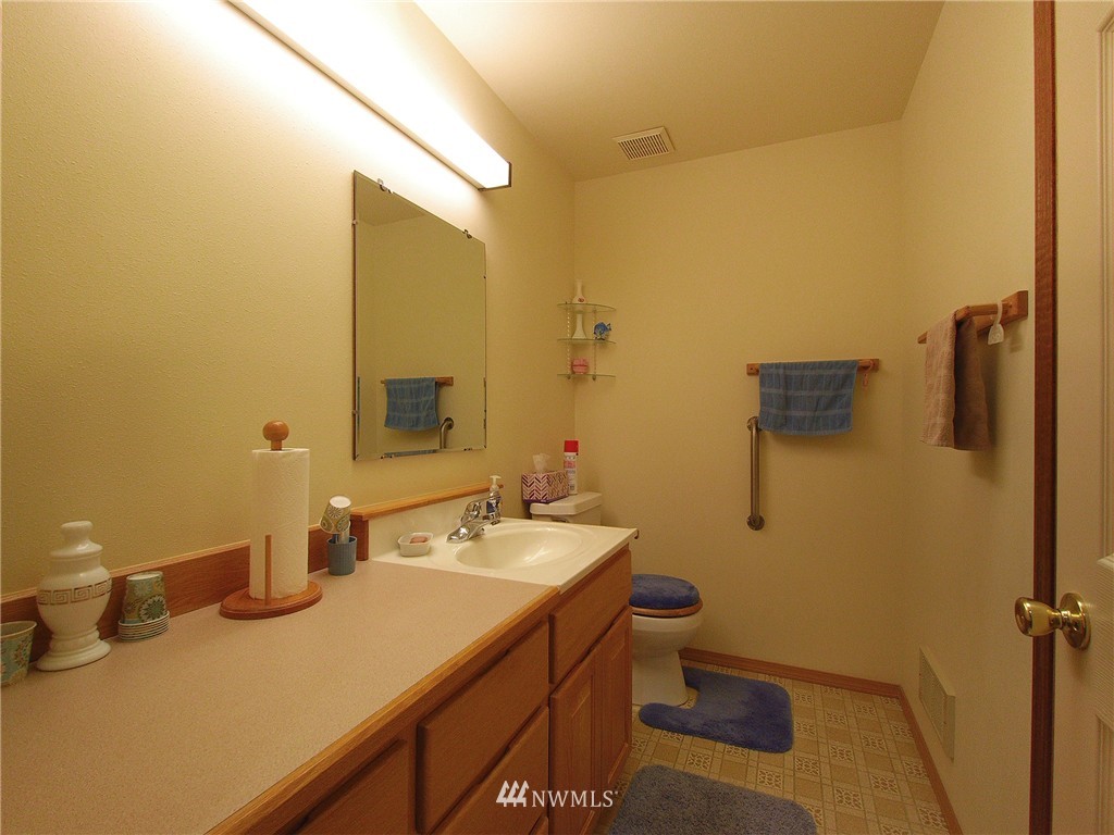 93 Thunder Road Port Angeles, WA 98362 - Photo 11 of 25 Gallery Image 11
