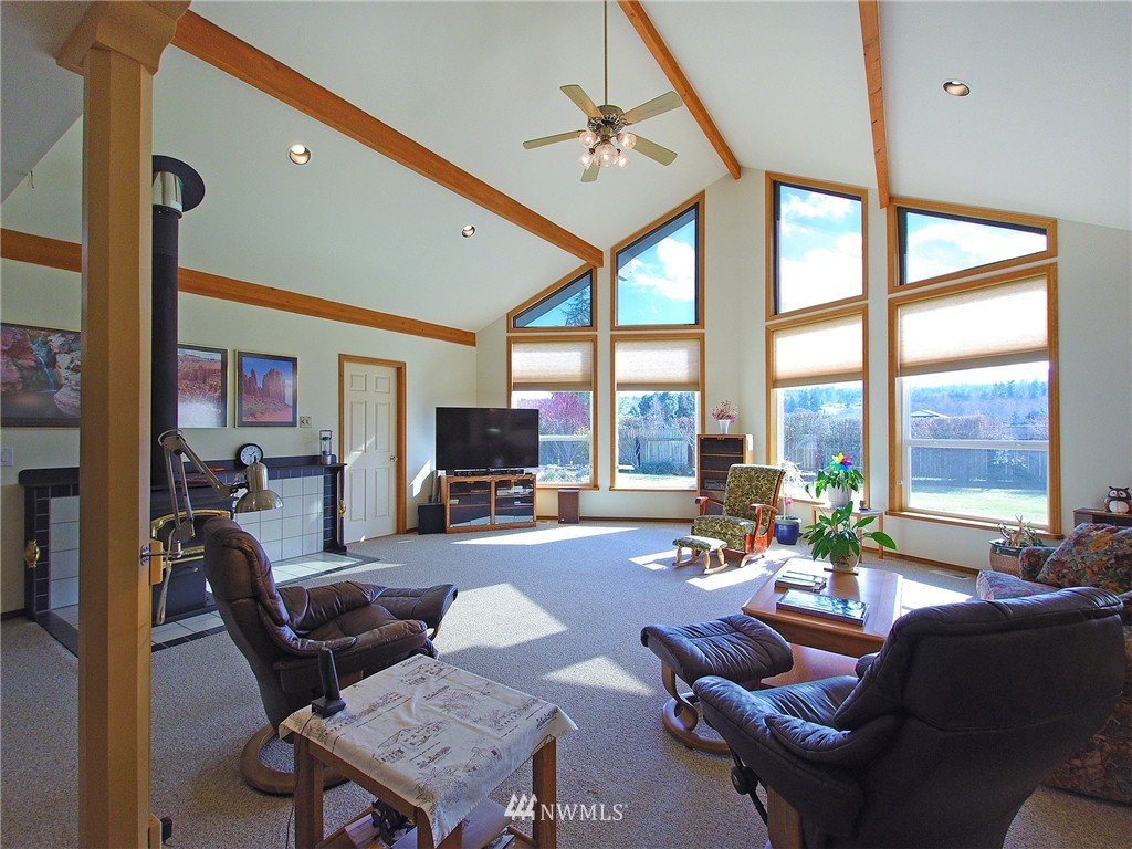 93 Thunder Road Port Angeles, WA 98362 - Photo 3 of 25 Gallery Image 3