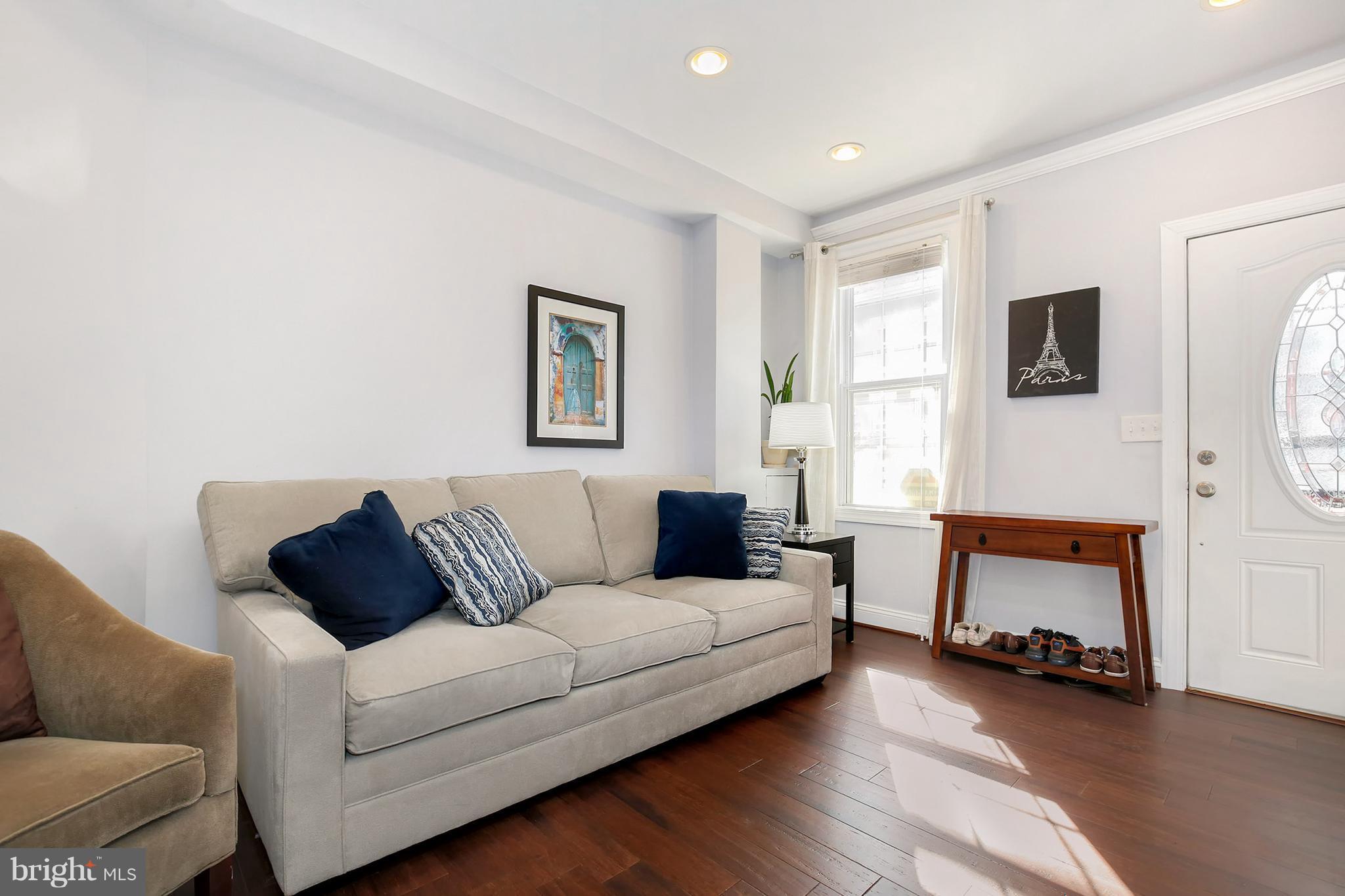 1666 Kramer Street Northeast Washington, DC 20002 - Photo 5 of 24 Living Room