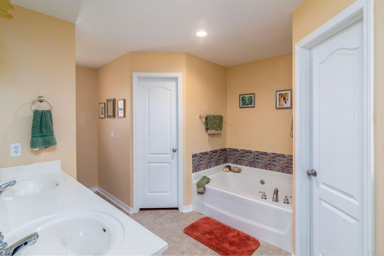 2382 Cove Road Navarre, FL 32566 - Photo 13 of 41