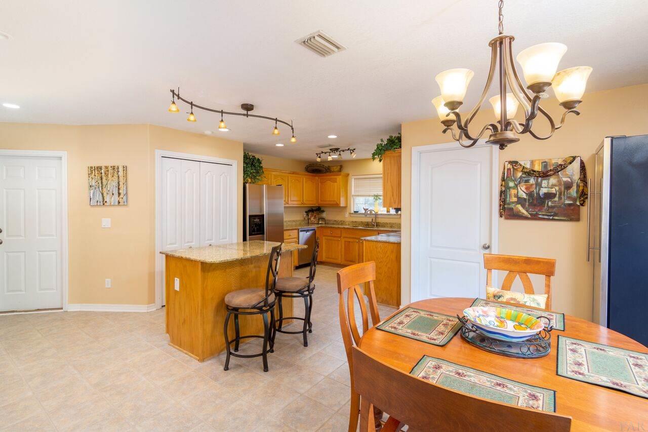 2382 Cove Road Navarre, FL 32566 - Photo 17 of 41