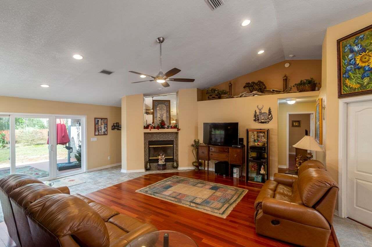 2382 Cove Road Navarre, FL 32566 - Photo 5 of 41