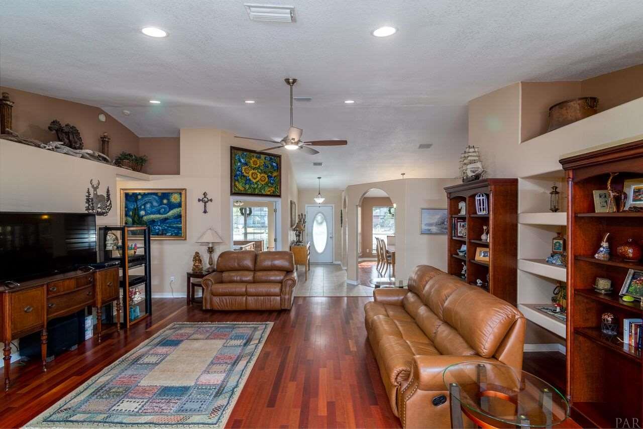 2382 Cove Road Navarre, FL 32566 - Photo 6 of 41