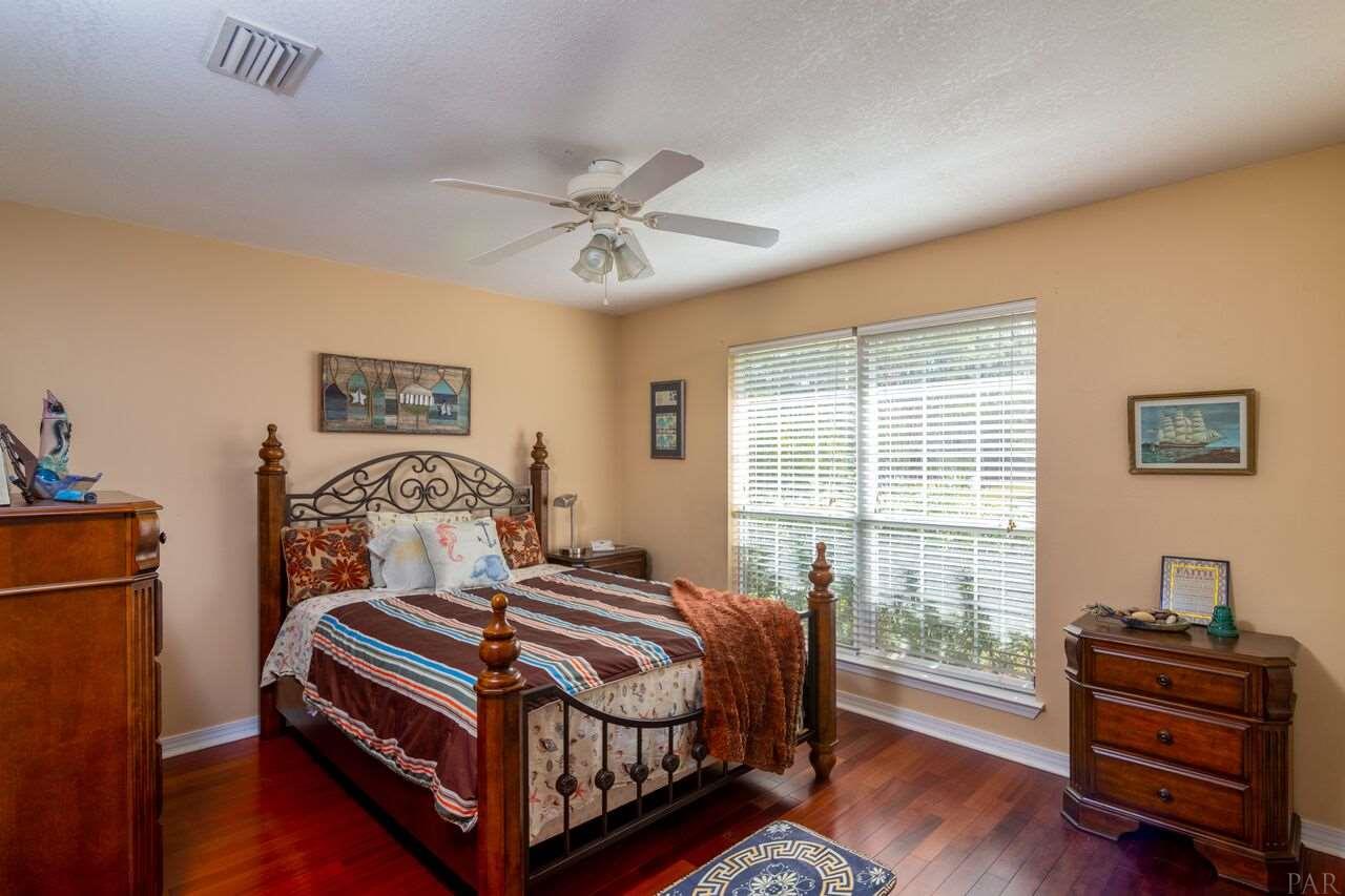 2382 Cove Road Navarre, FL 32566 - Photo 10 of 41
