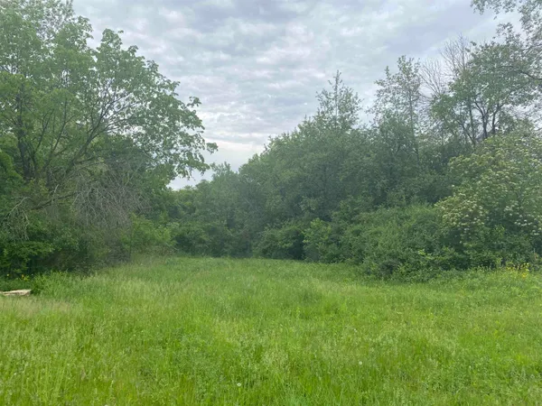 $199,000 | 940 Calhoun Drive, Platteville, WI 53818